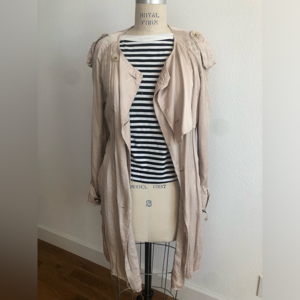 Champagne trench